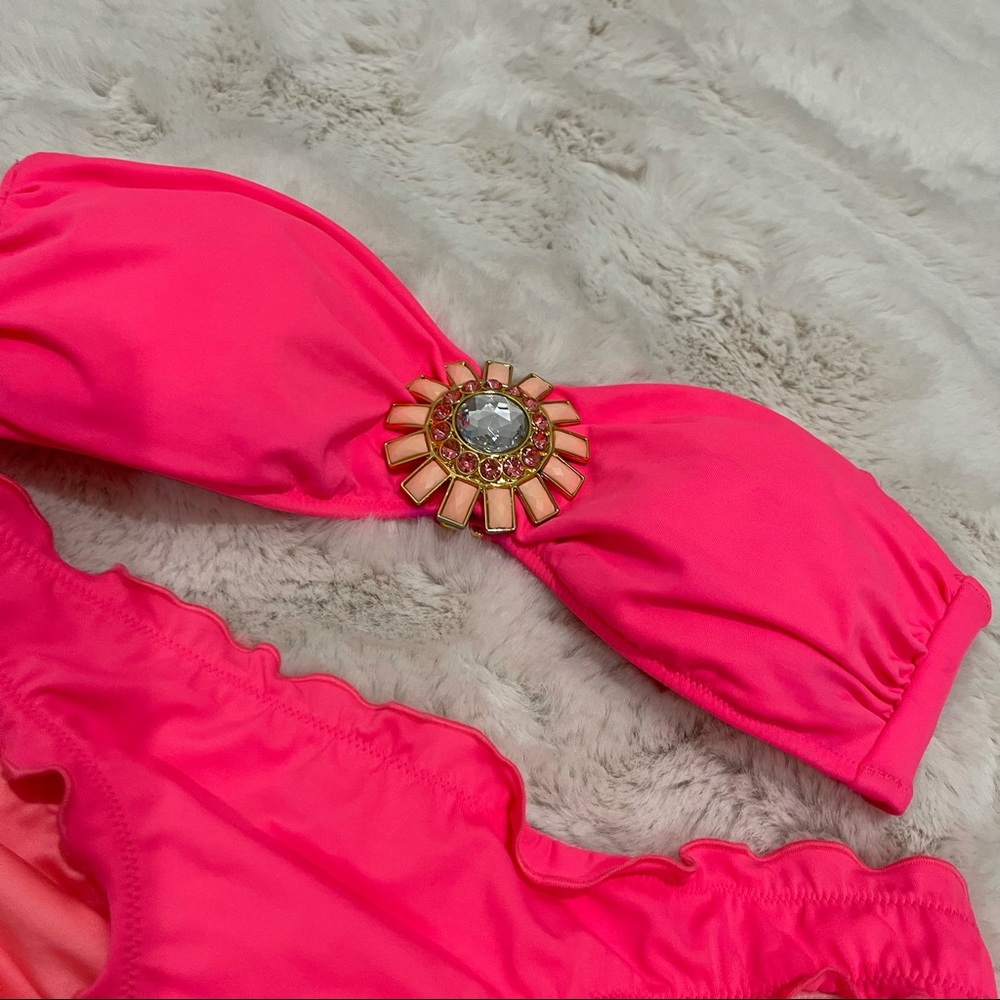 Victoria Secret pink bikini - Picture 2 of 5